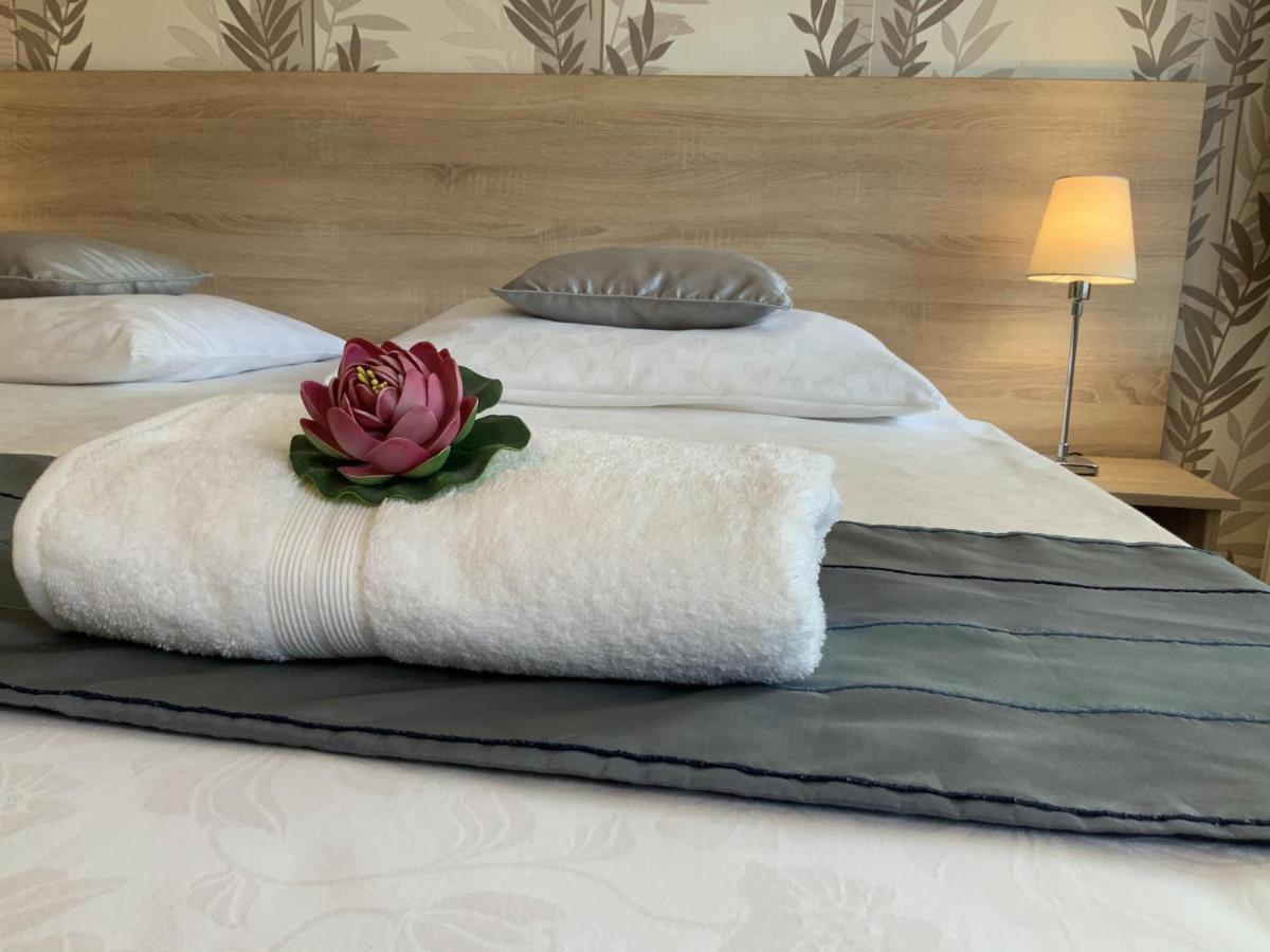 Oleander Apartman Heviz Bagian luar foto