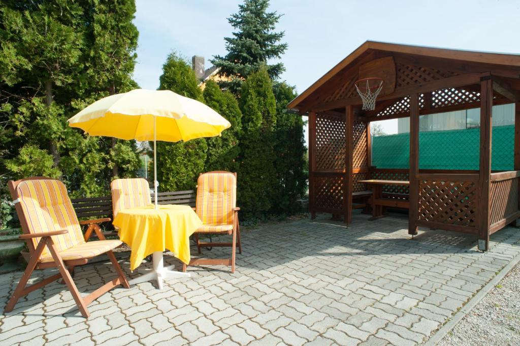 Oleander Apartman Heviz Bagian luar foto